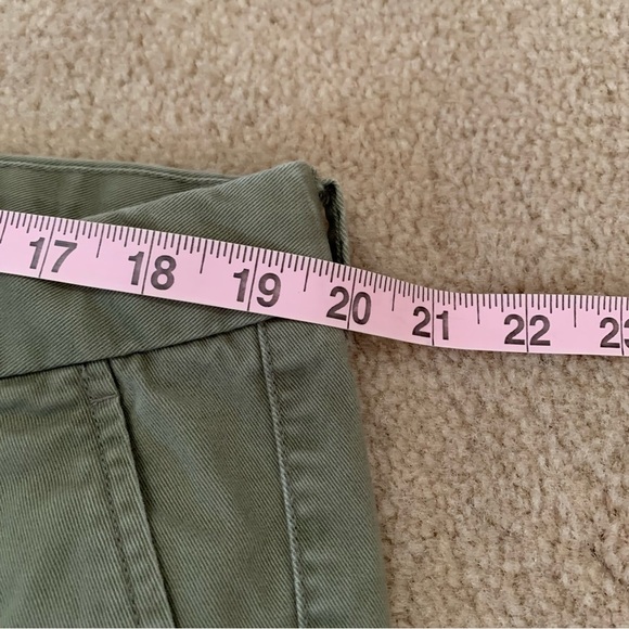 Black Brown 1826 Army Green Flat Front Short - 40 - Picture 6 of 13